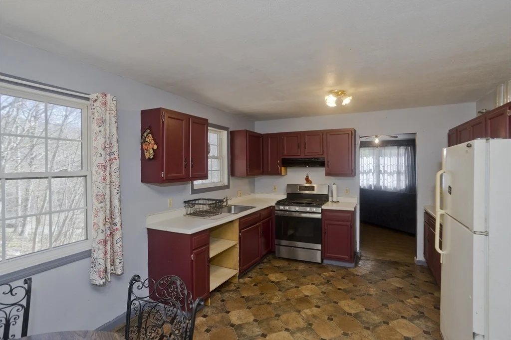 Photo of 300 Middlefield