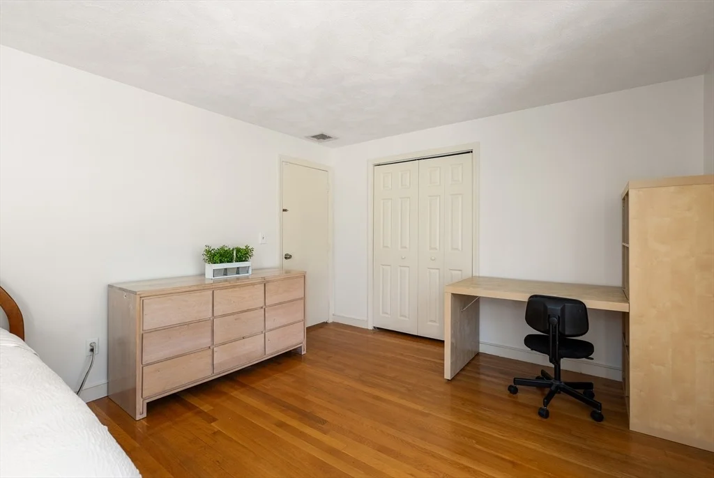 Photo of 39 Dakin Road