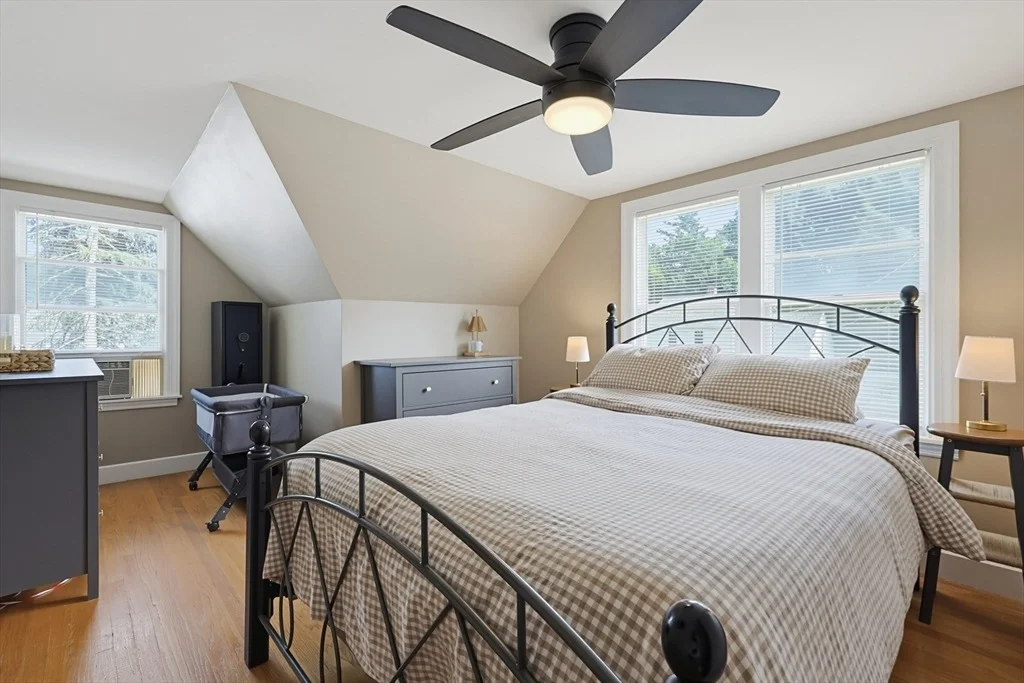 Photo of 4 Loring St