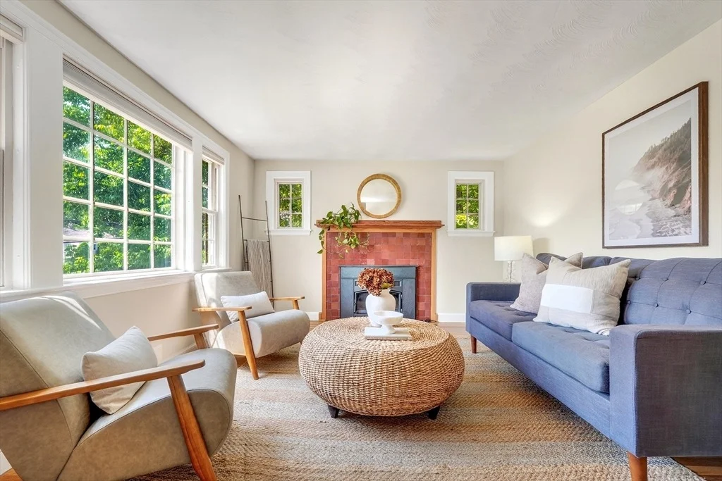 Photo of 7 Pine Hill Rd