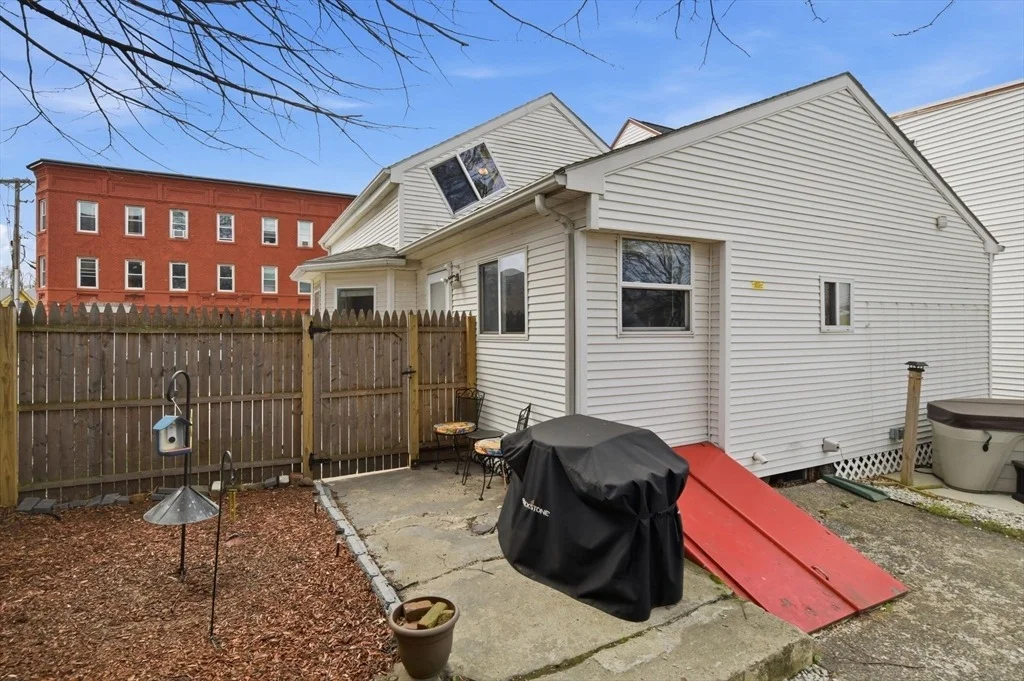 Photo of 49 West St