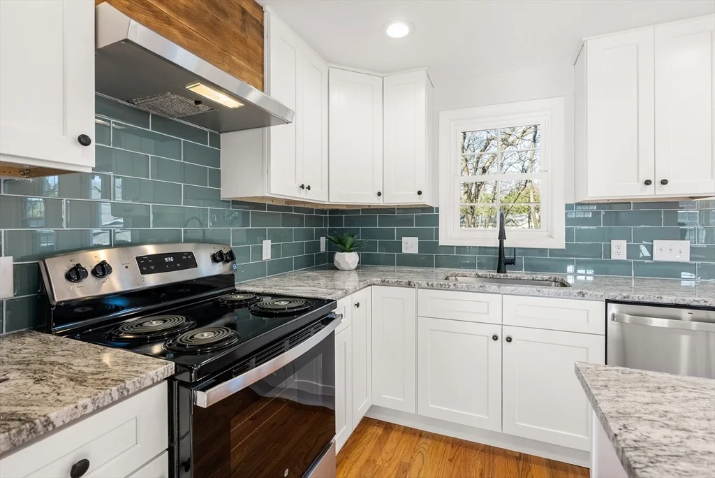 Photo of 48 Beeler Avenue