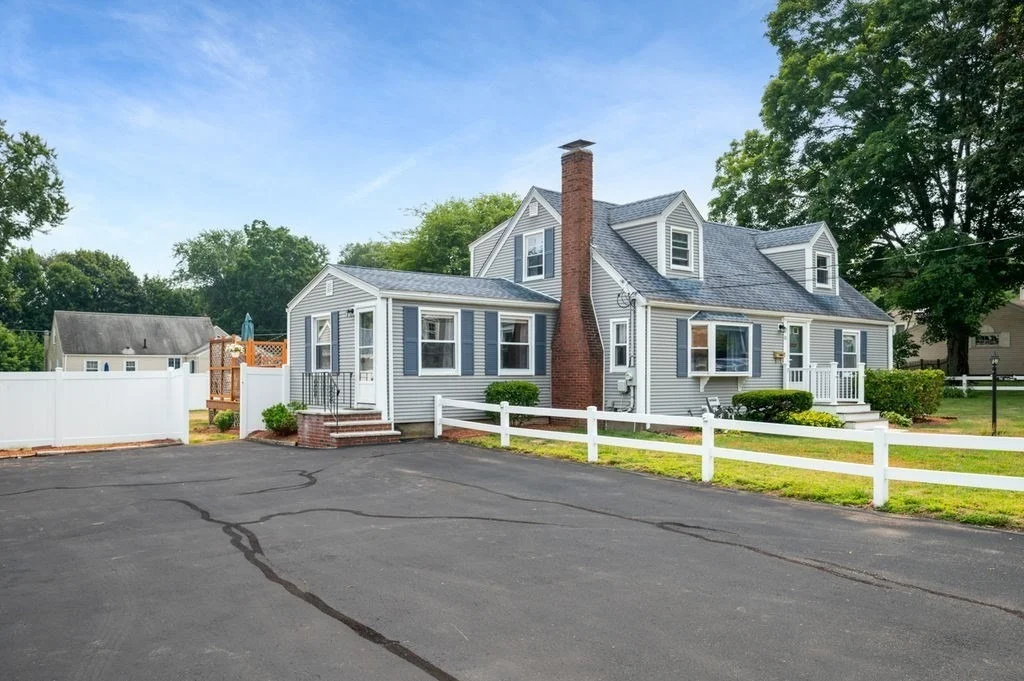 Photo of 10 Mount Pleasant Dr