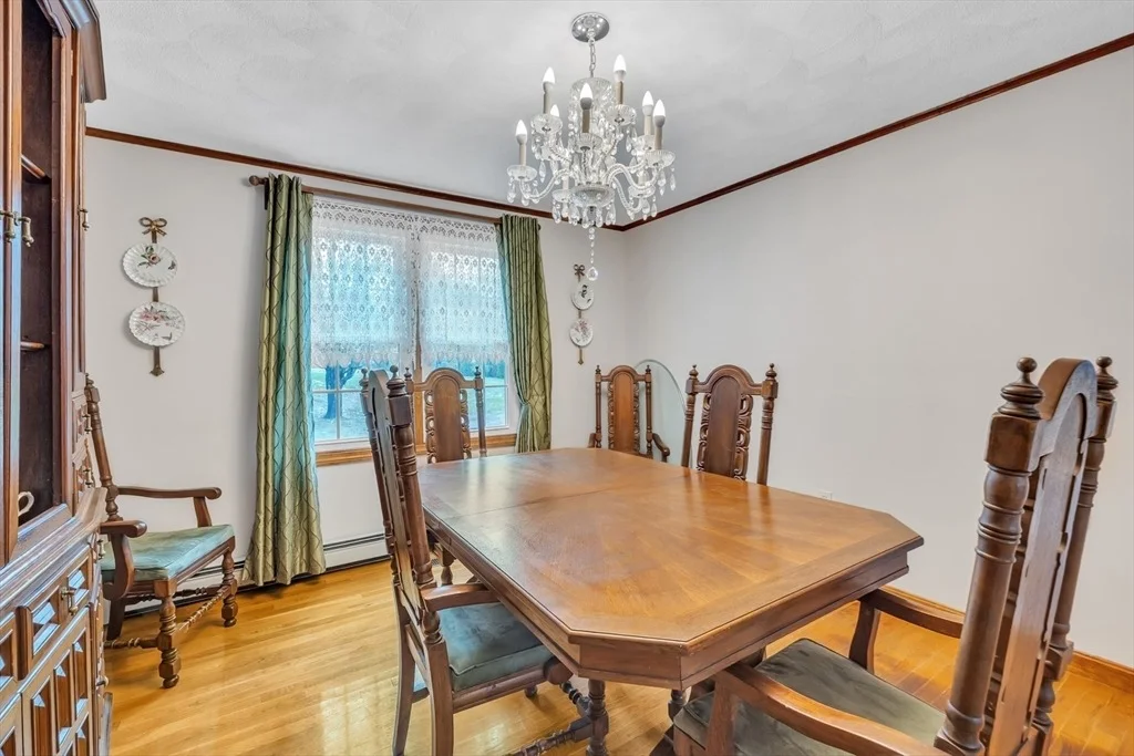 Photo of 143 Charlton Rd