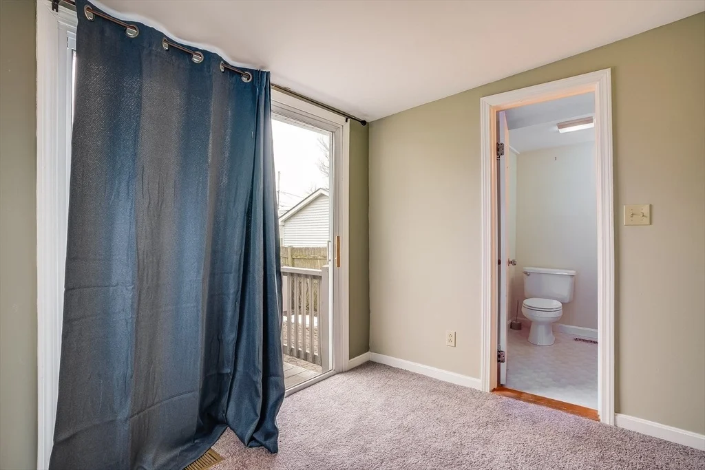 Photo of 115 Cable Ave