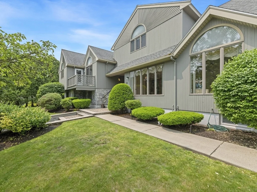 Photo of 22 Orsini Dr