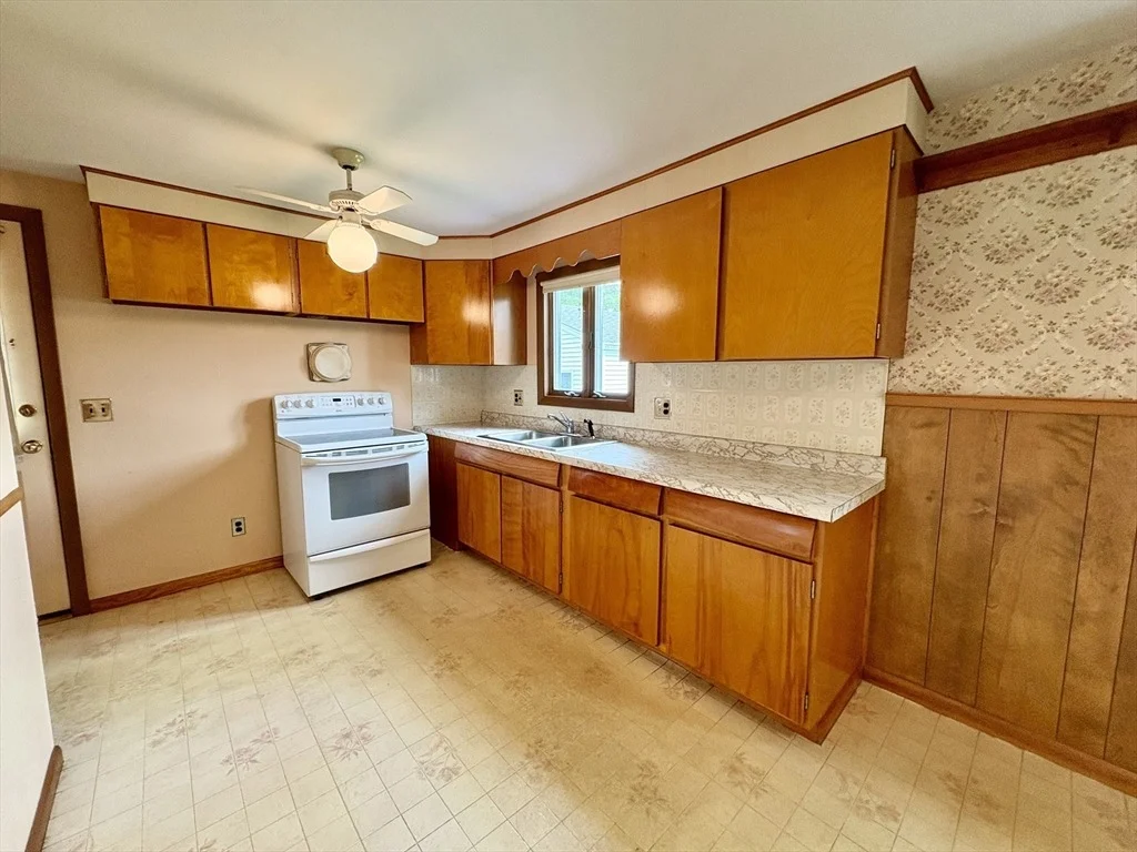 Photo of 75 Edbert Drive