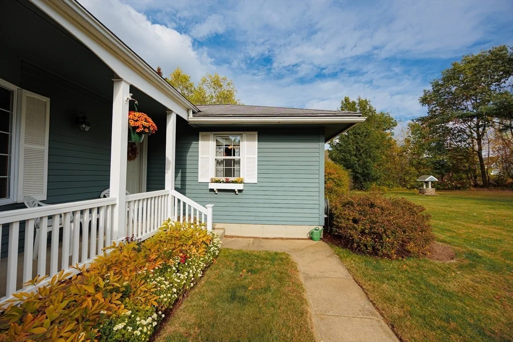 Photo of 621 Woods Road