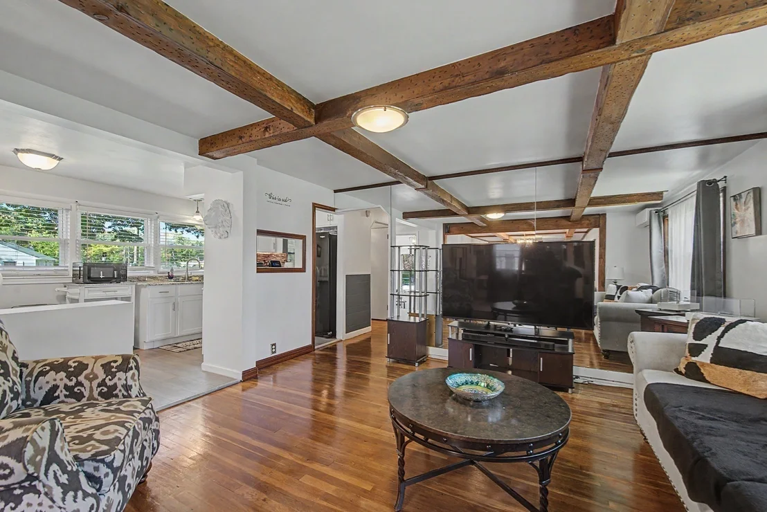 Photo of 369 Breckwood Blvd