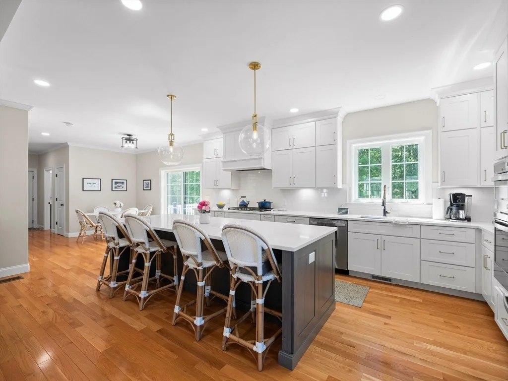 Photo of 6 Genevieve Ln