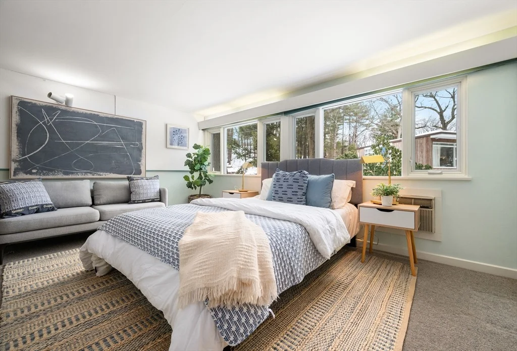 Photo of 32 Moon Hill Road