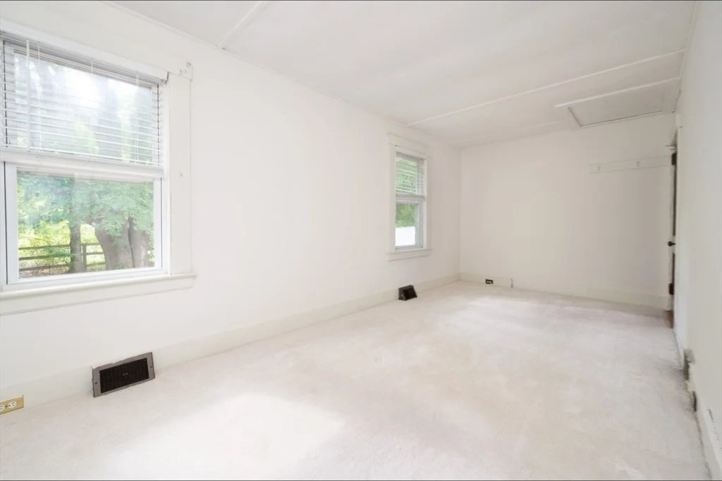 Photo of 13 Crescent St