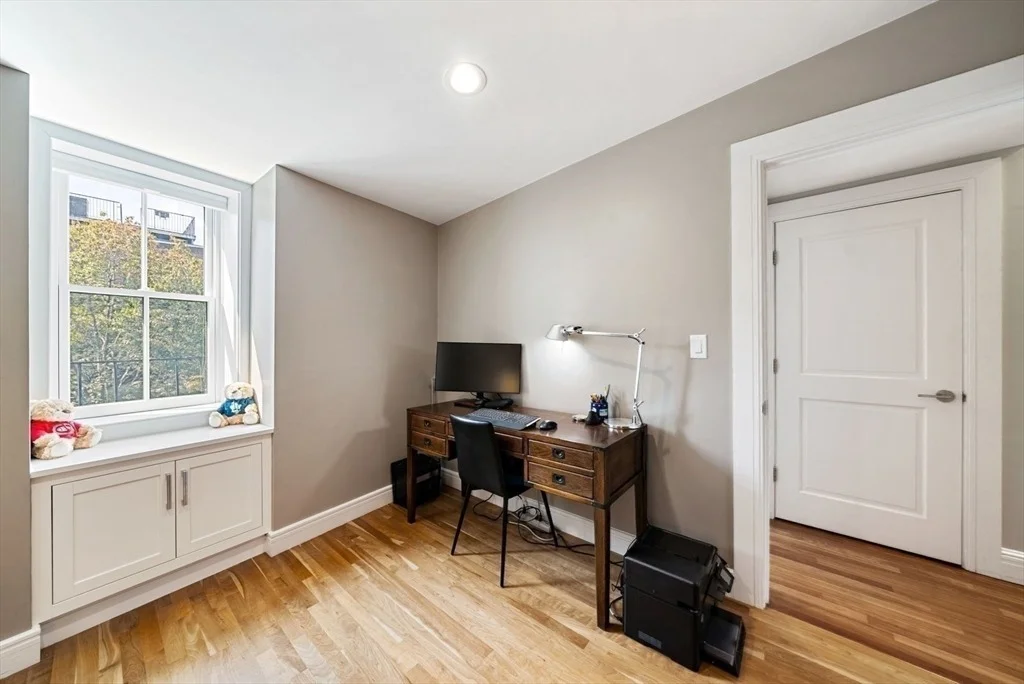 Photo of Unit 2 at 20 Dwight St
