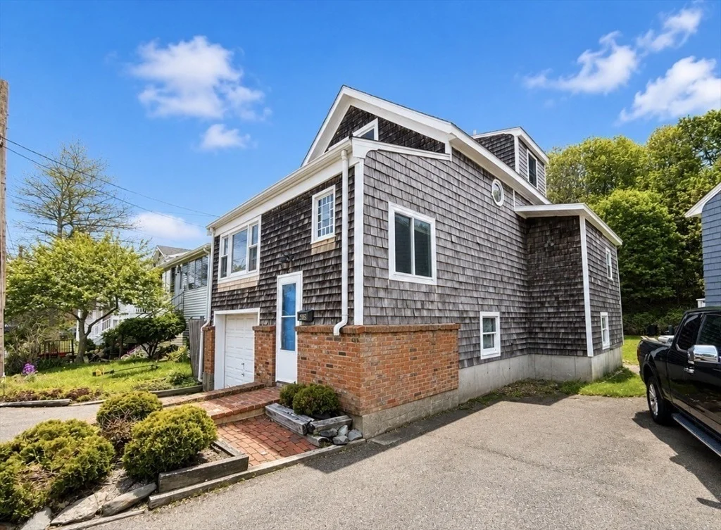 Photo of 439 Newport Rd