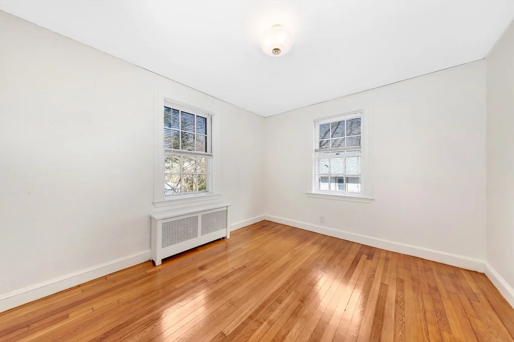 Photo of 39 Pine Ridge Road