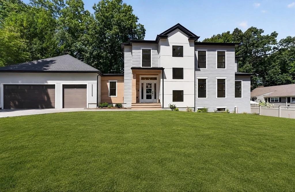 Photo of 23 Lantern Ln