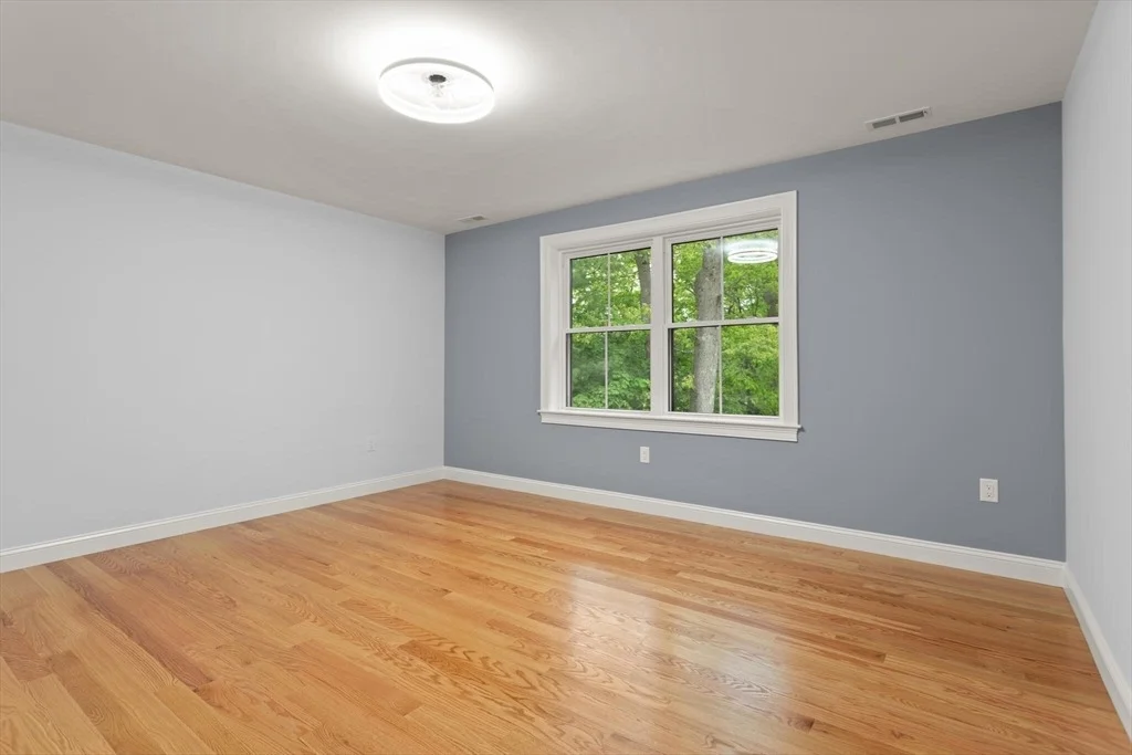 Photo of 7 Four Acre Drive