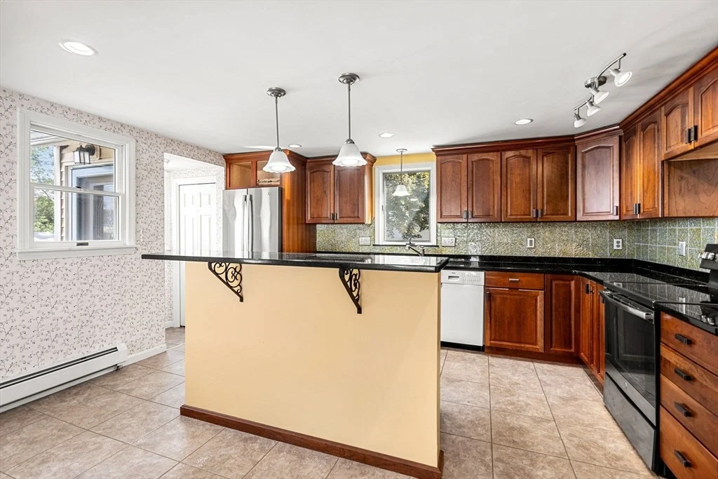 Photo of 16 Marion Ave