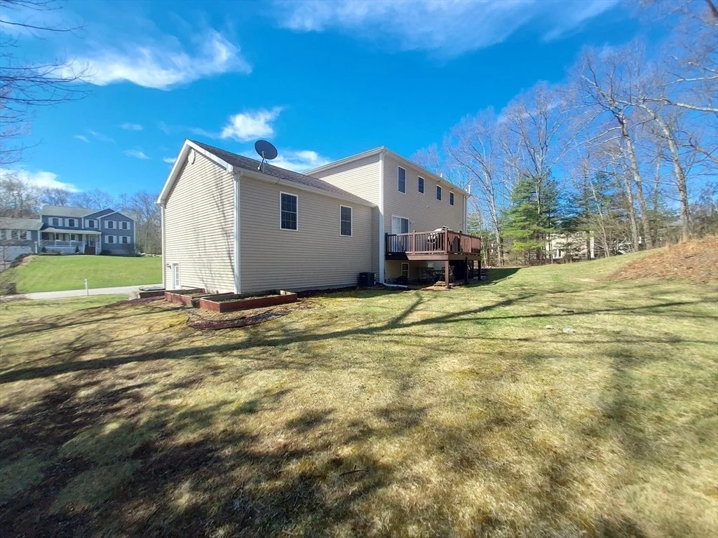 Photo of 71 Eagle Dr