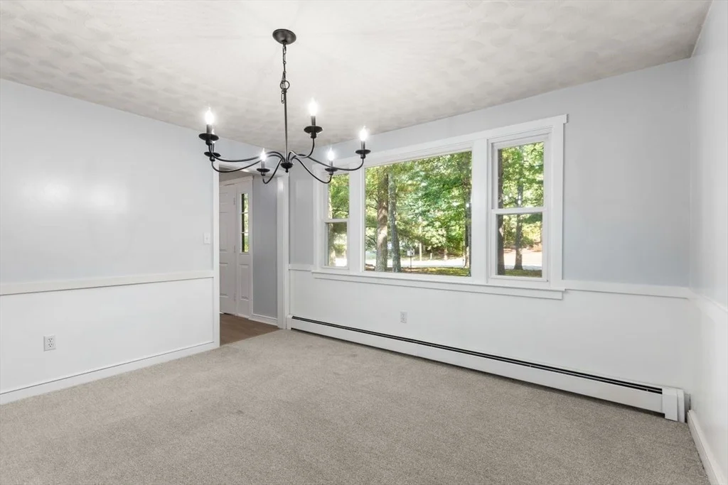 Photo of 28 Colonial Way