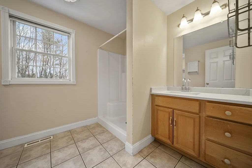 Photo of 37 Jacques Rd