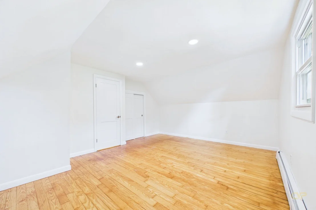 Photo of 22 Myrtle Ave