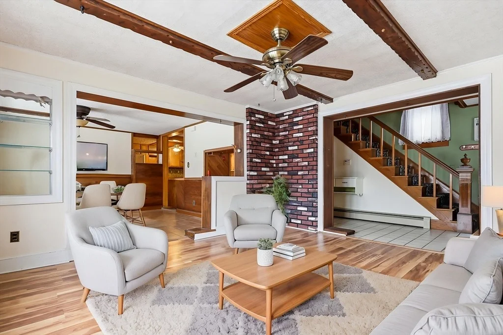 Photo of 35 Maplewood Ave