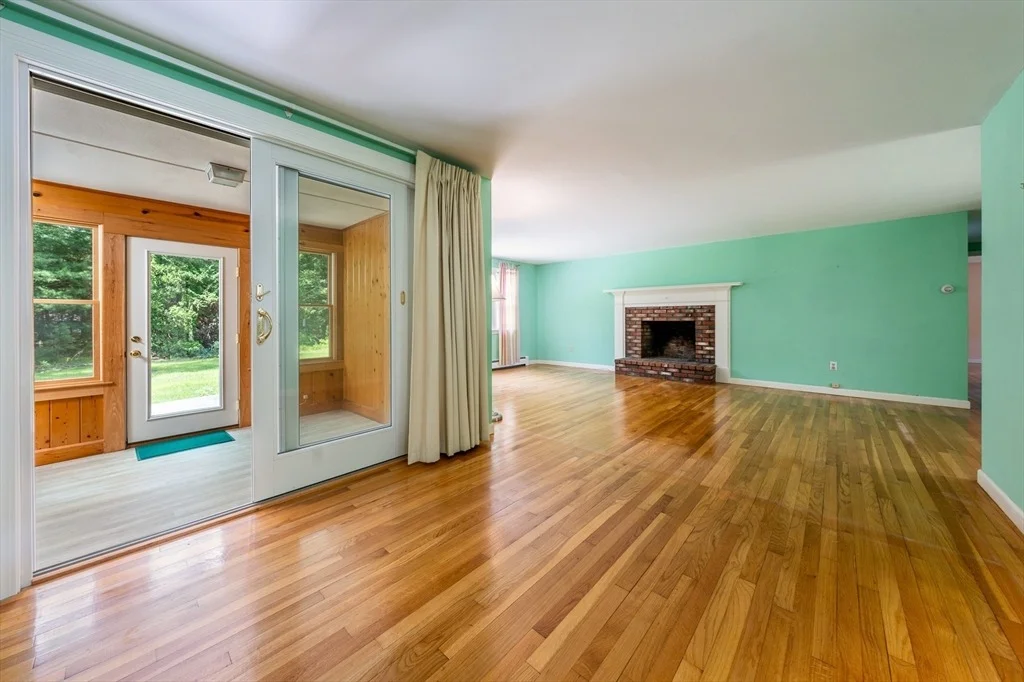 Photo of 61 White Oak Trl