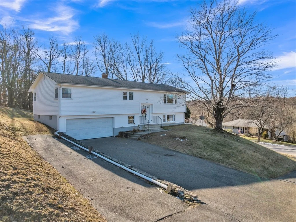 Photo of 132 Winifred Ave