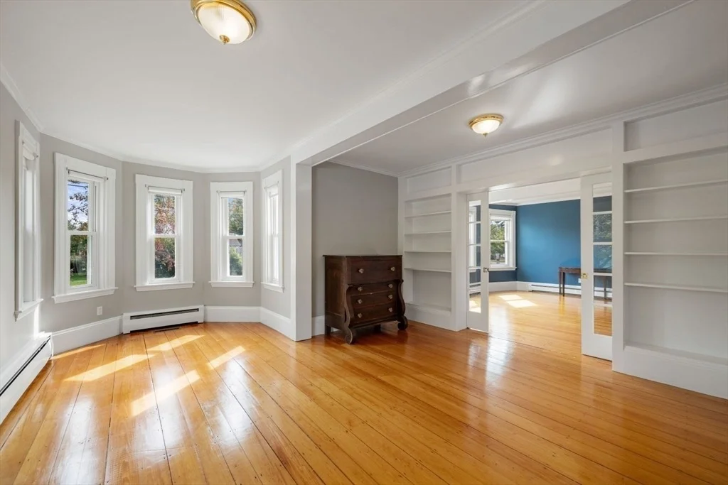 Photo of 719 Webster St