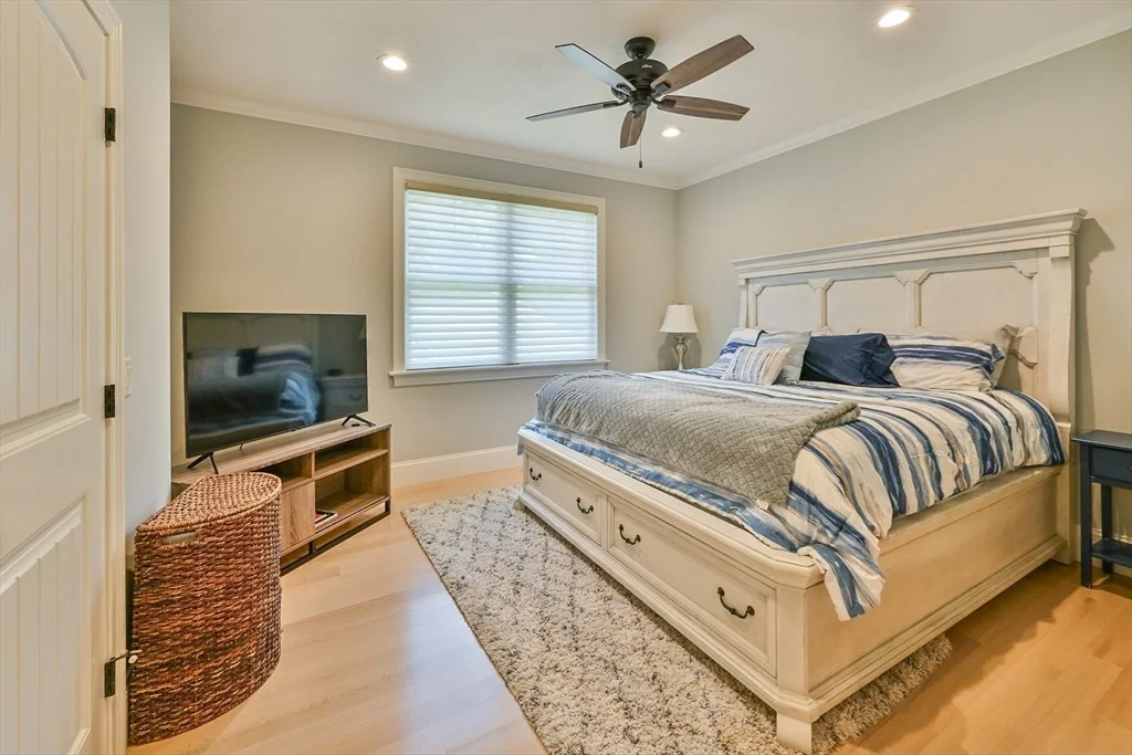 Photo of 15 Bates Grove Rd