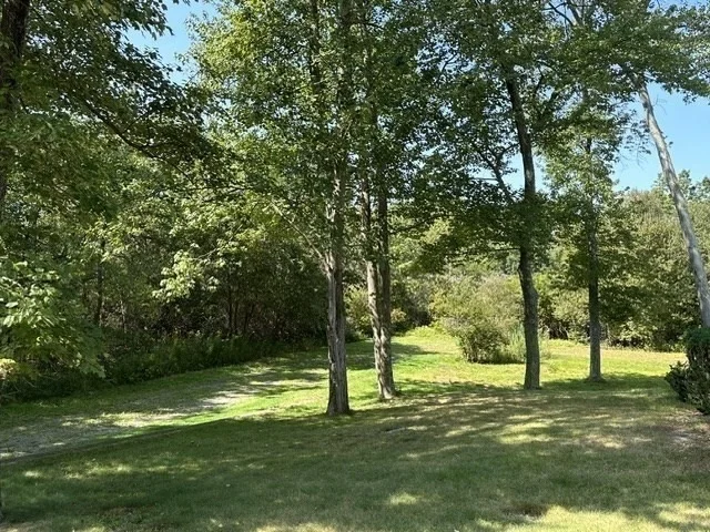 Photo of 27 Lantern Ln