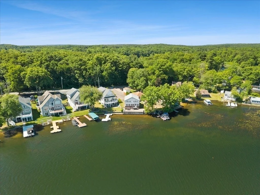 Photo of 730 Eastside Rd