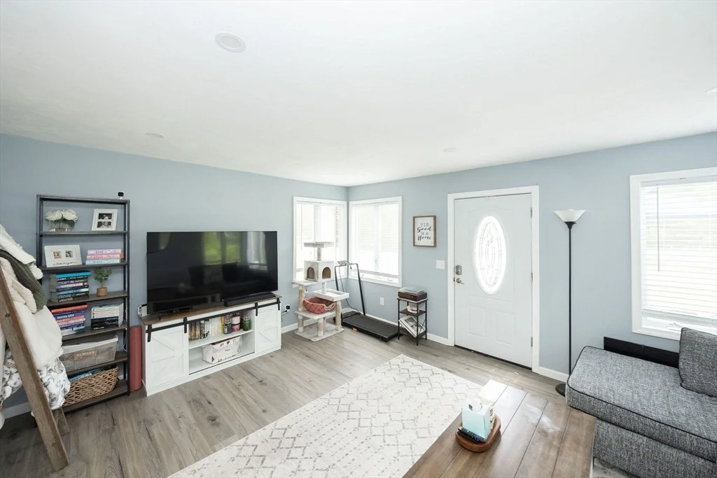 Photo of 132 Nugget Dr