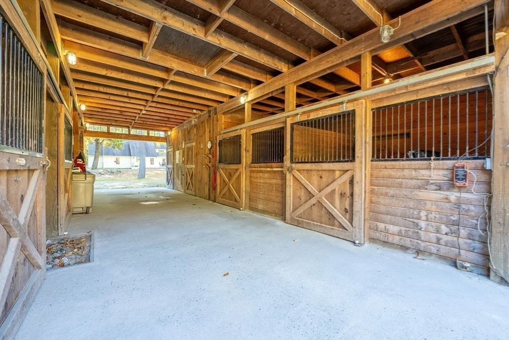 Photo of 125 West Bare Hill Road