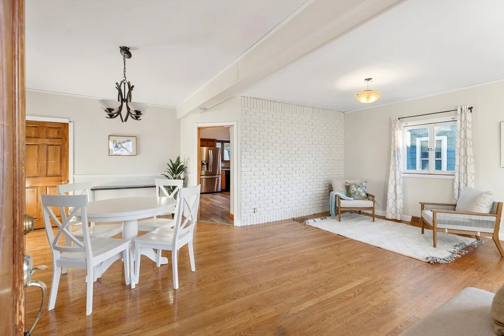 Photo of 302 Maple Street