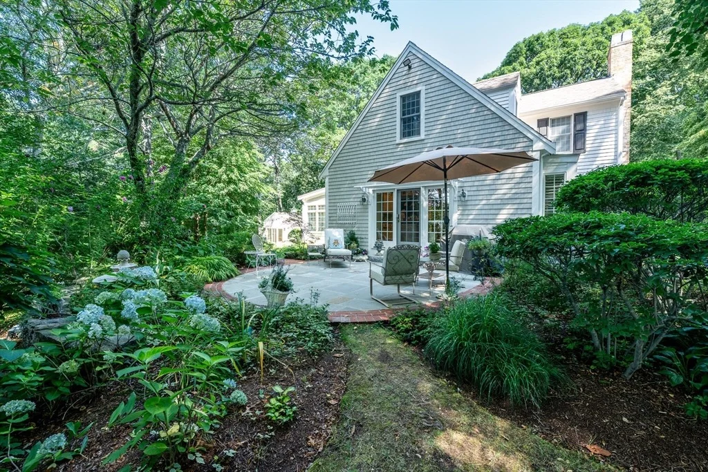 Photo of 15 Long Pond Cir