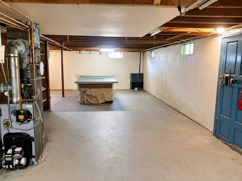 Photo of 1282 Quaker St