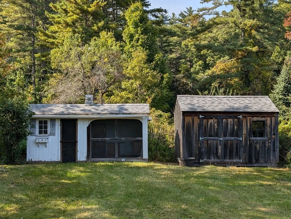 Photo of 504 Lampblack Rd