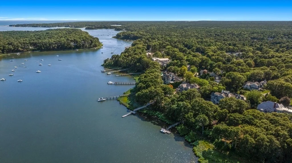 Photo of 37 Shoestring Bay Road