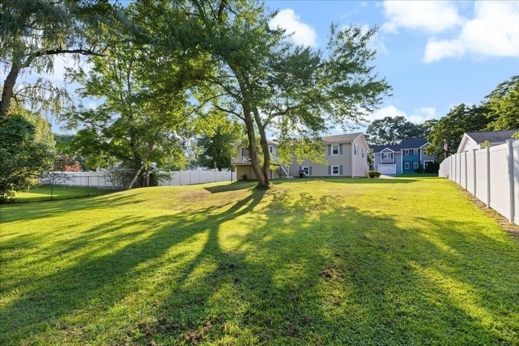 Photo of 15 Blue Jay Avenue
