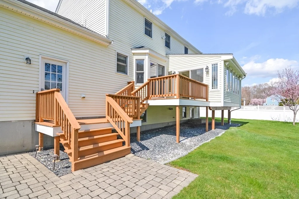 Photo of 34 Laura Ln