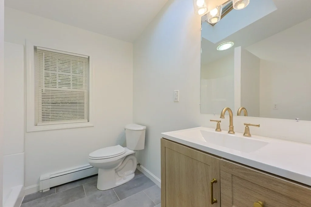 Photo of 66 Oak St