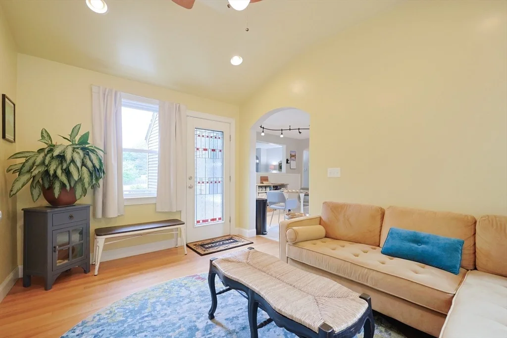 Photo of 357 Williams Street