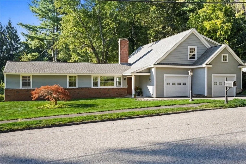 Photo of 2 Fairview Dr