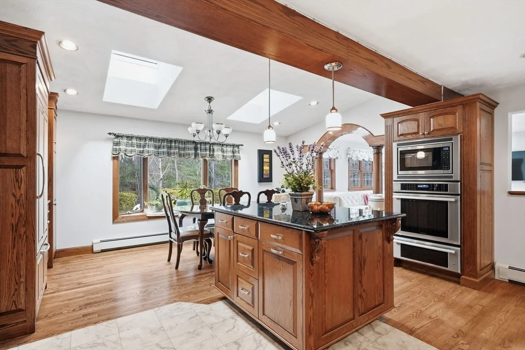 Photo of 37 Fairchild Dr