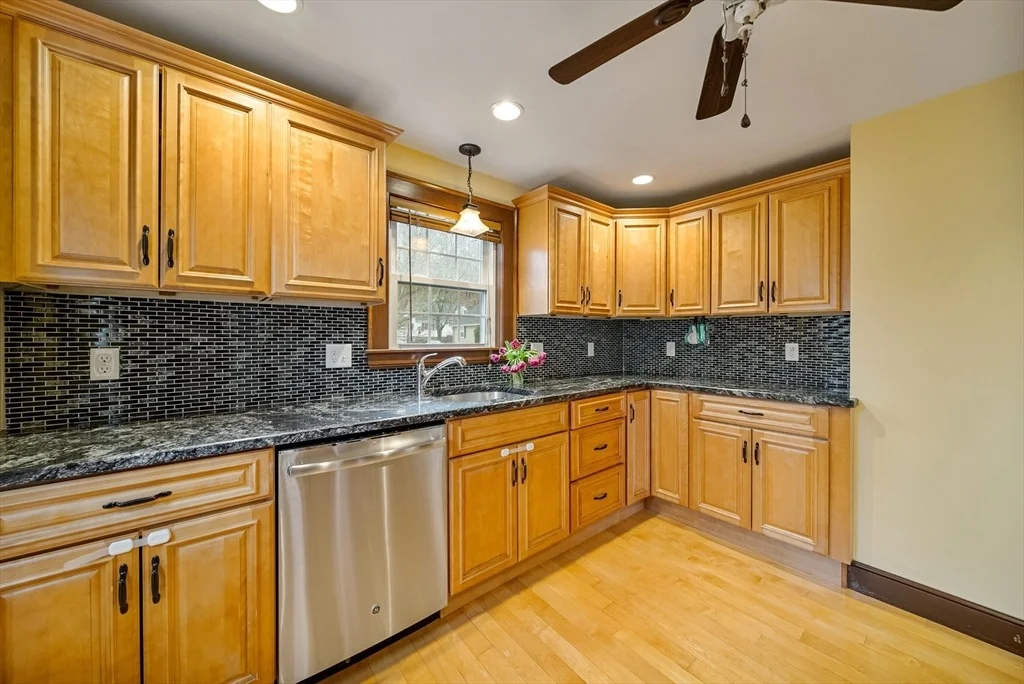 Photo of 24 Dexter St