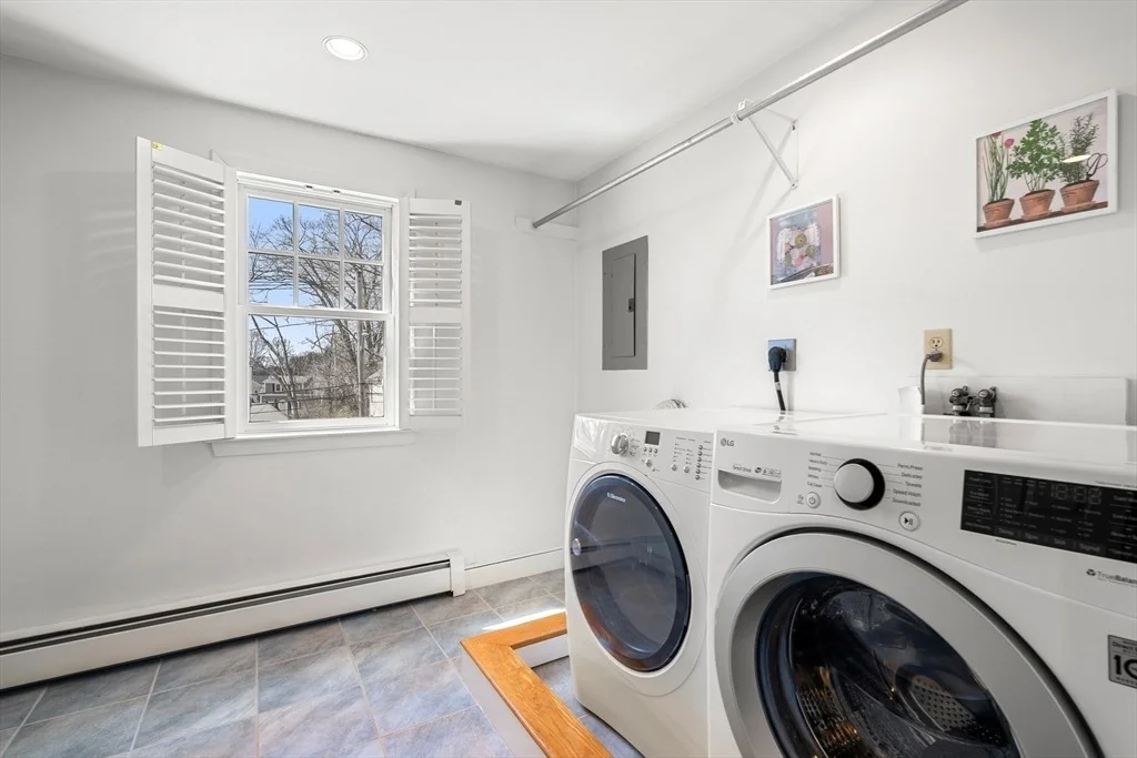 Photo of 14 Melrose Ave