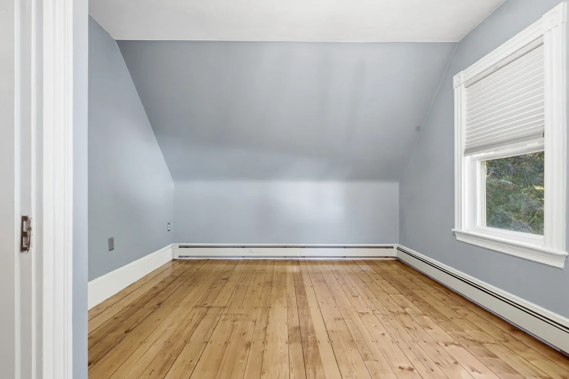 Photo of 10 Eaton St