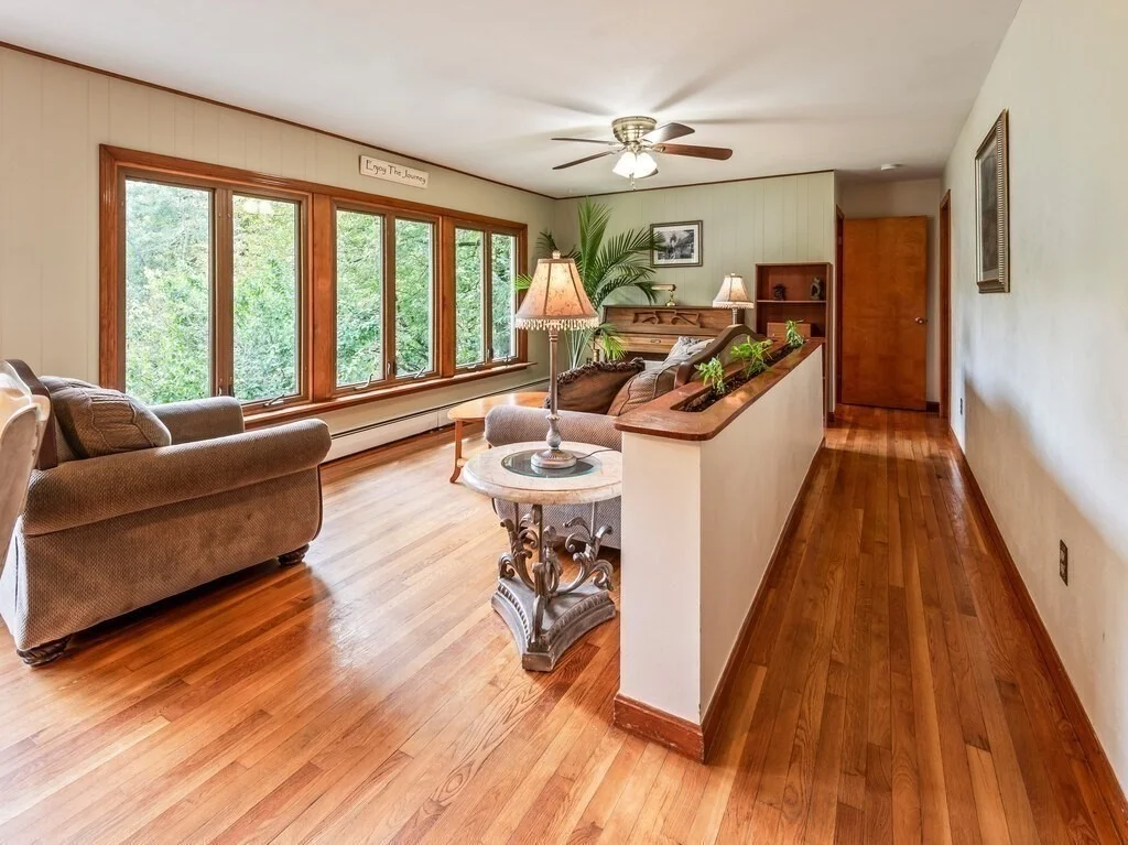 Photo of 30 Russell Hill Rd